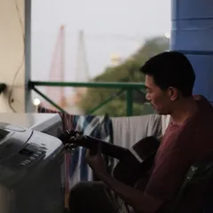 Still from Mekong Hotel (2)