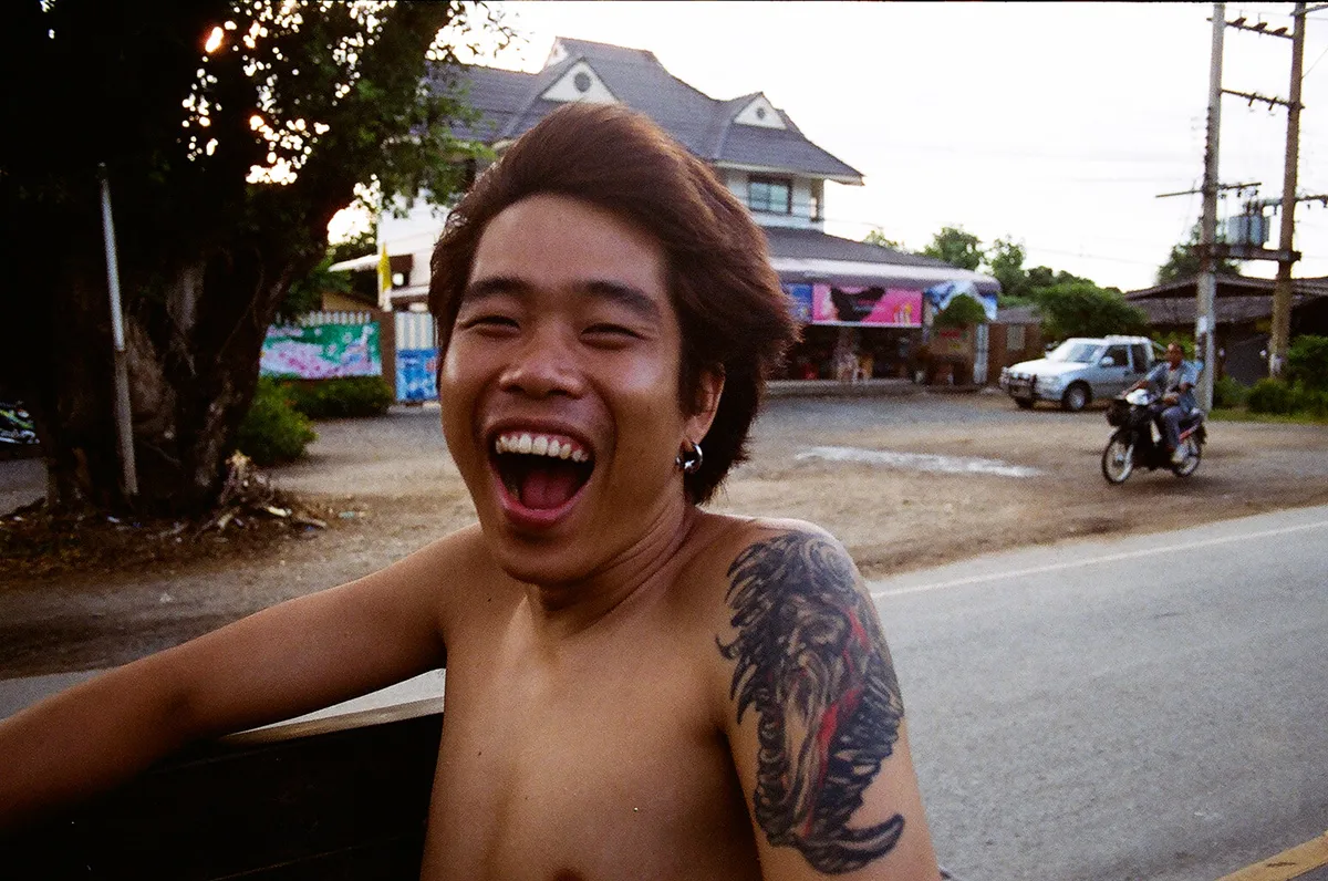 Still from Mobile Men (3)