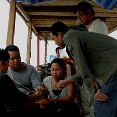 Still from Luminous People (9)